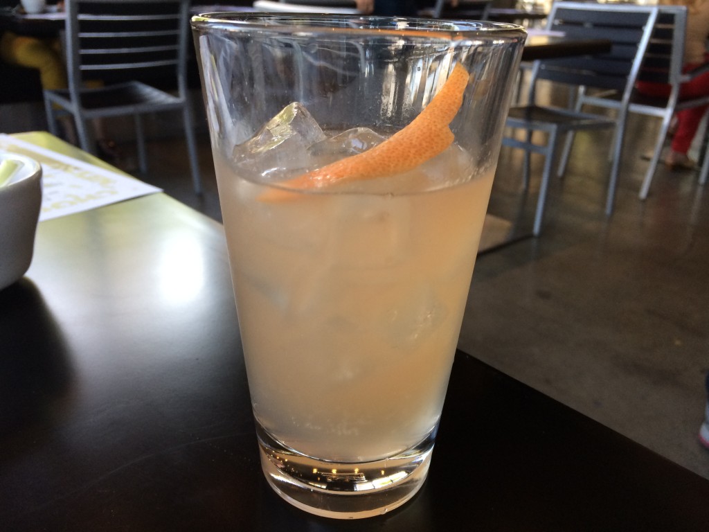 "Frying 58" Cocktail with Gin, Grapefruit and Pineapple